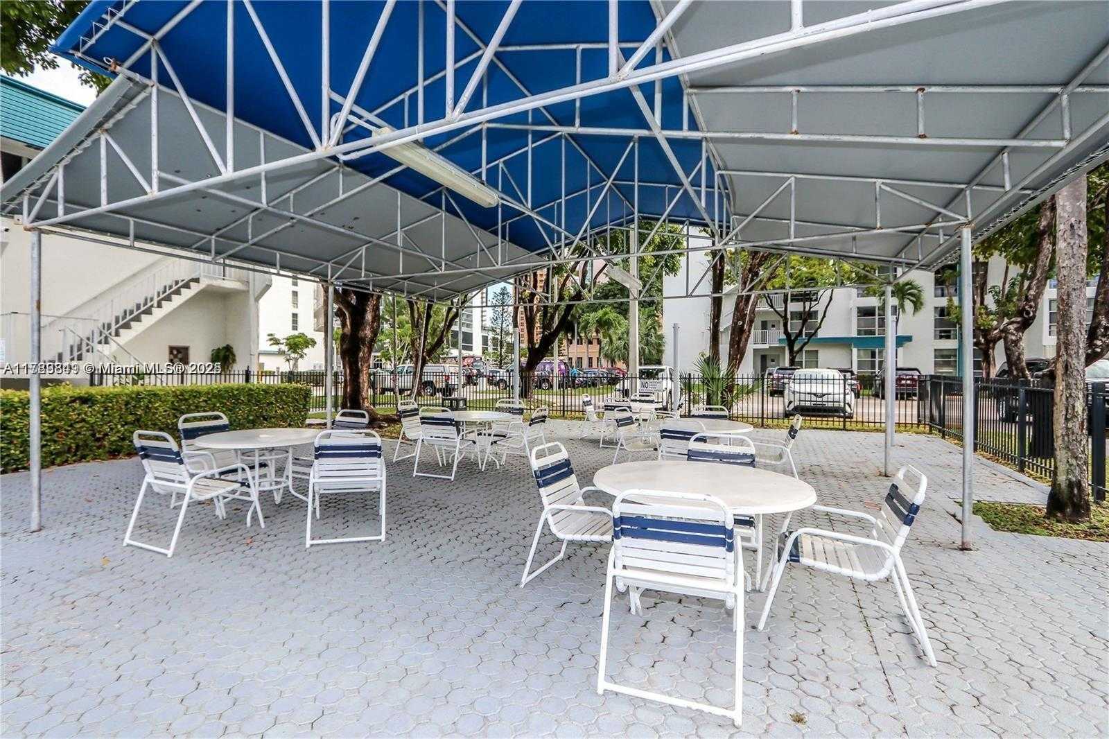 Small Image of 200 177TH DR #210, Sunny Isles Beach Number 9
