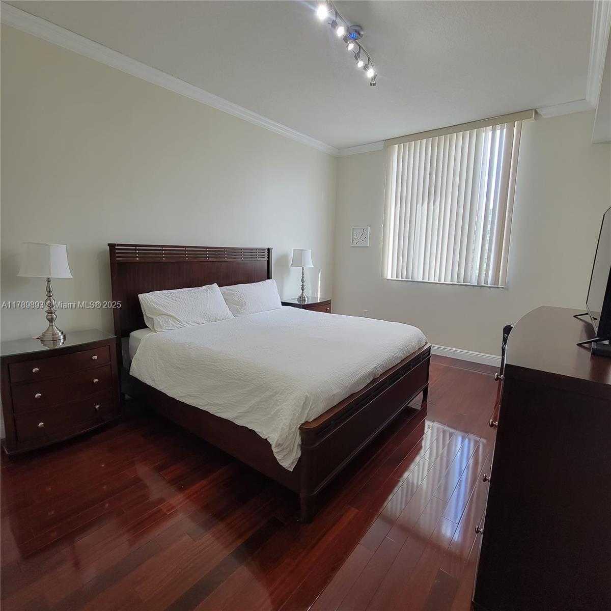 Small Image of 2775 NORTH EAST 187TH ST #PH22, Aventura Number 10