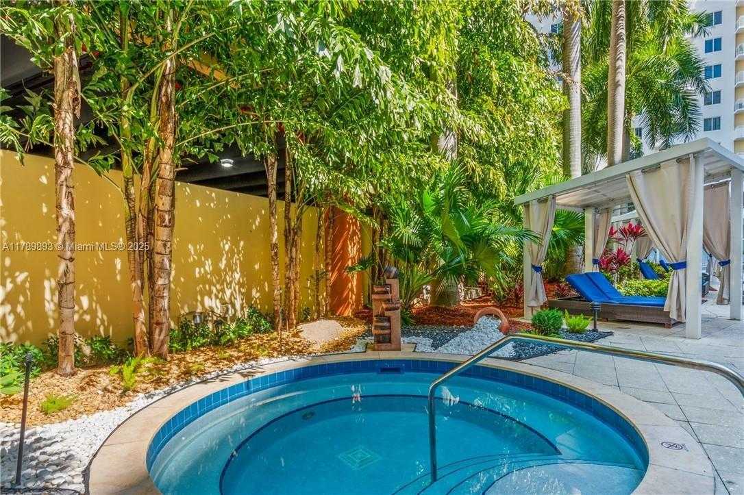Small Image of 2775 NORTH EAST 187TH ST #PH22, Aventura Number 21