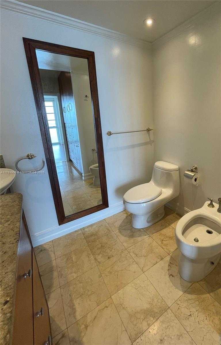 Small Image of 2451 BRICKELL AVE #21H, Miami Number 12