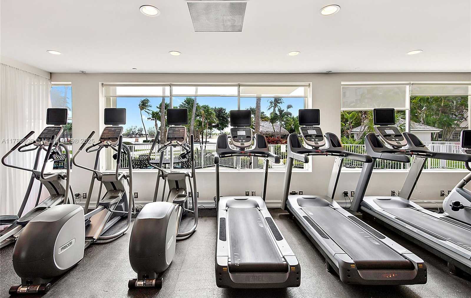 Small Image of 2451 BRICKELL AVE #21H, Miami Number 18