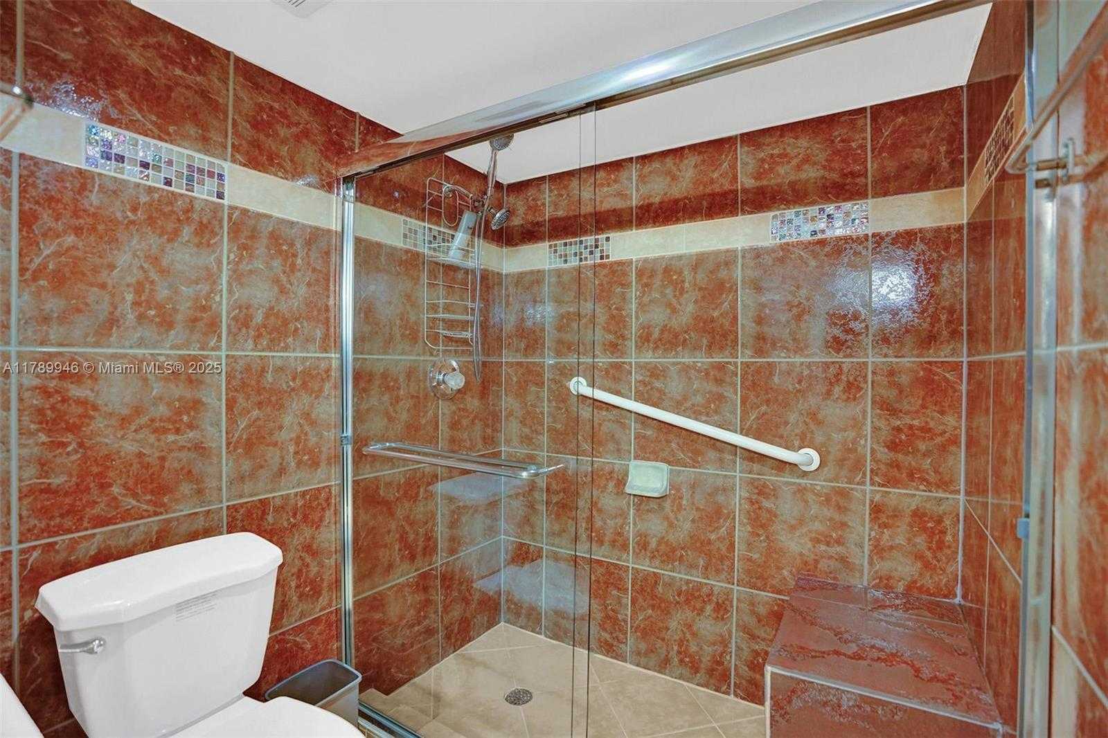 Small Image of 3530 #1812, Aventura Number 33