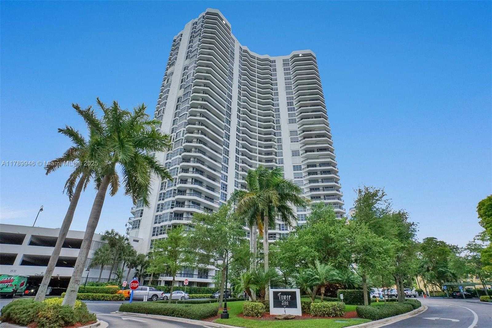Small Image of 3530 #1812, Aventura Number 55