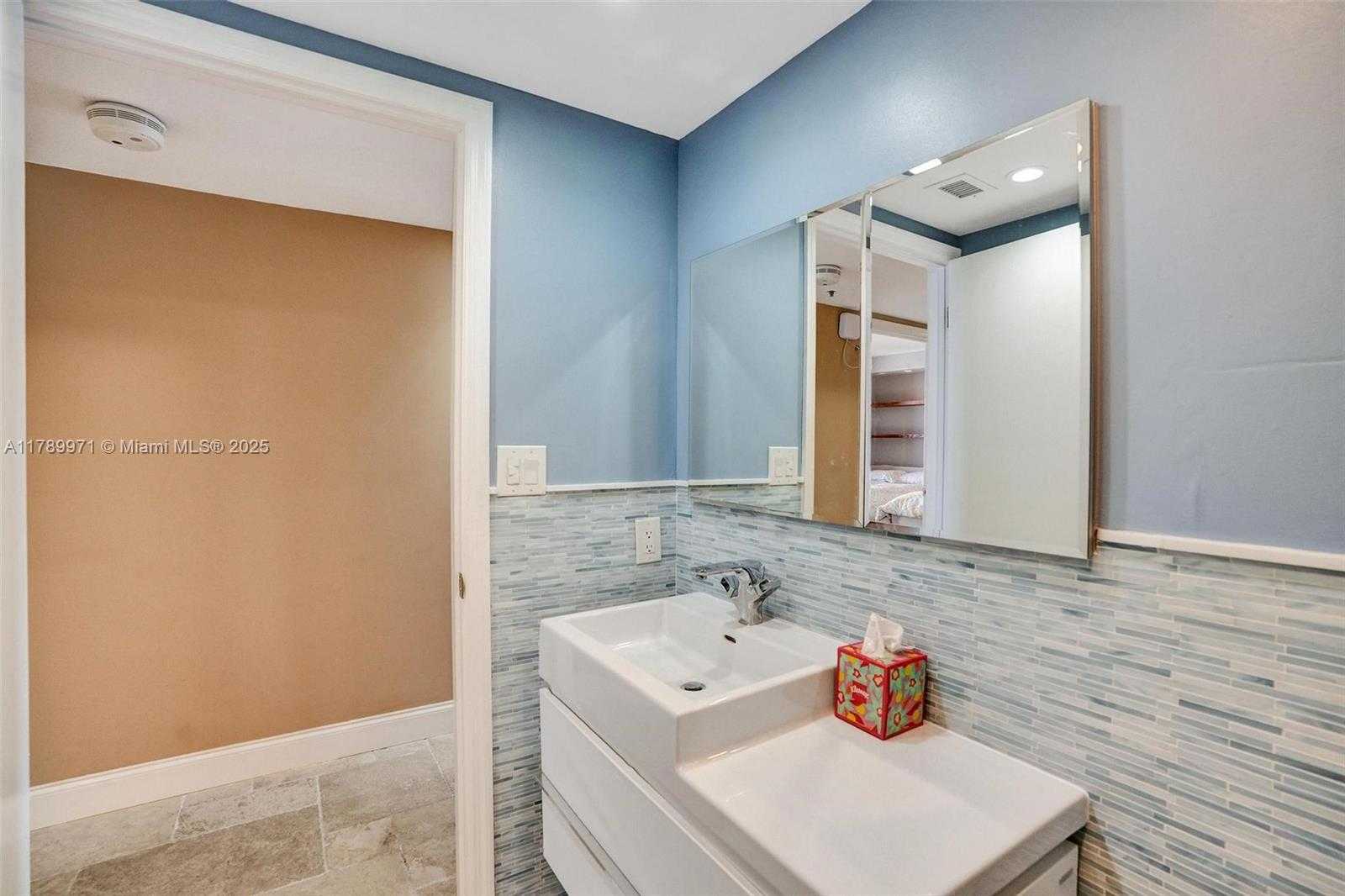 Small Image of 10175 COLLINS AVE #601, Bal Harbour Number 13