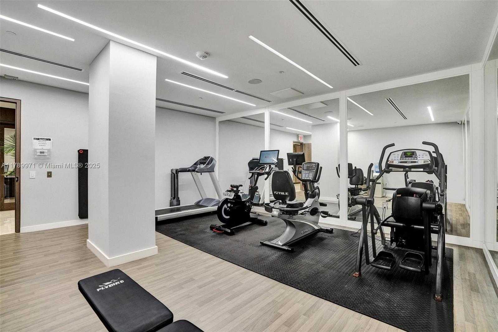 Small Image of 10175 COLLINS AVE #601, Bal Harbour Number 24