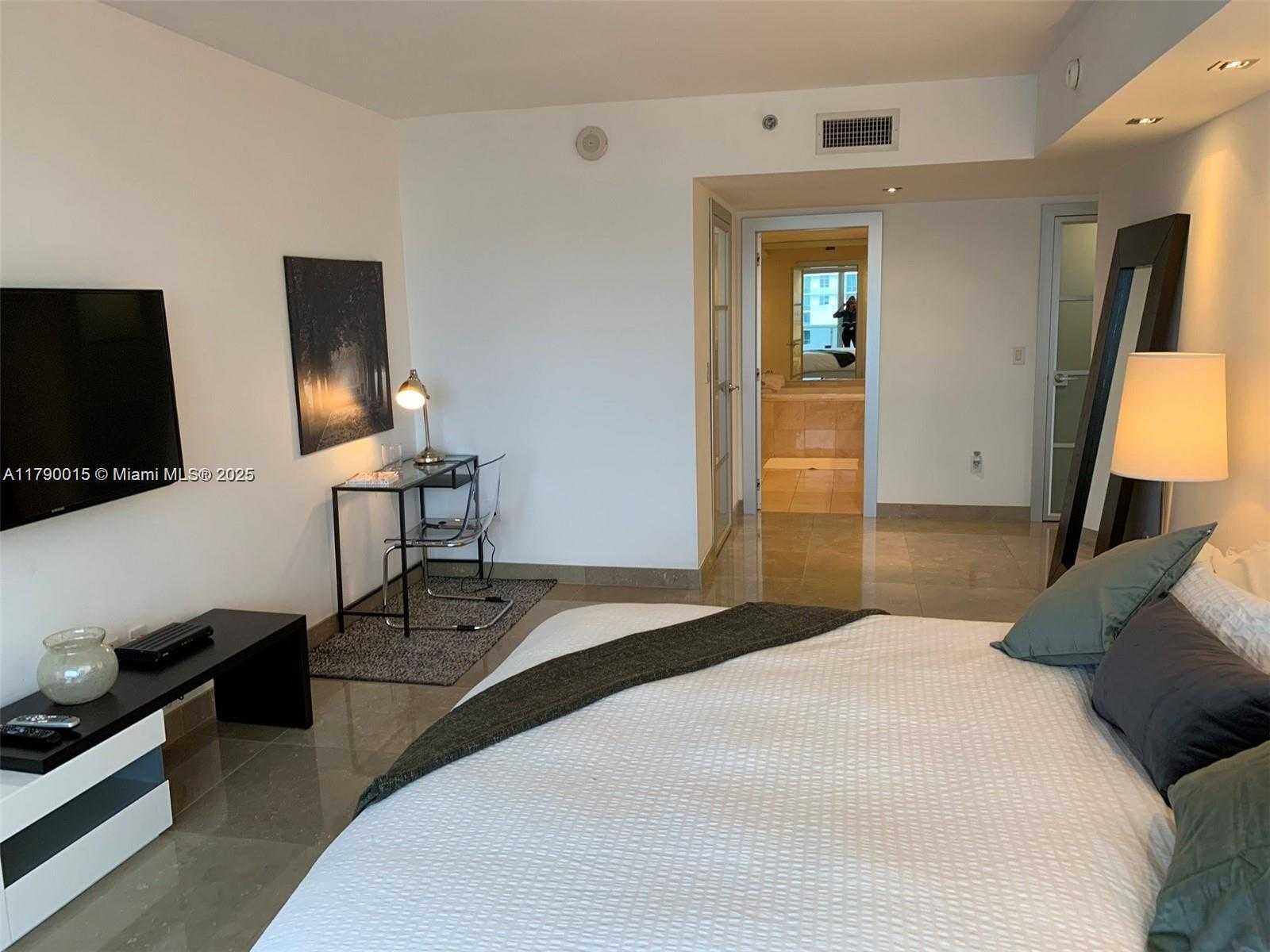 Small Image of 1830 SOUTH OCEAN #4608, Hallandale Beach Number 34