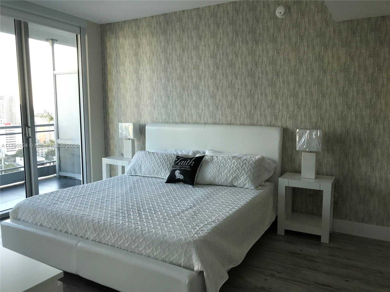 Small Image of 92 SOUTH WEST 3RD ST #2302, Miami Number 3