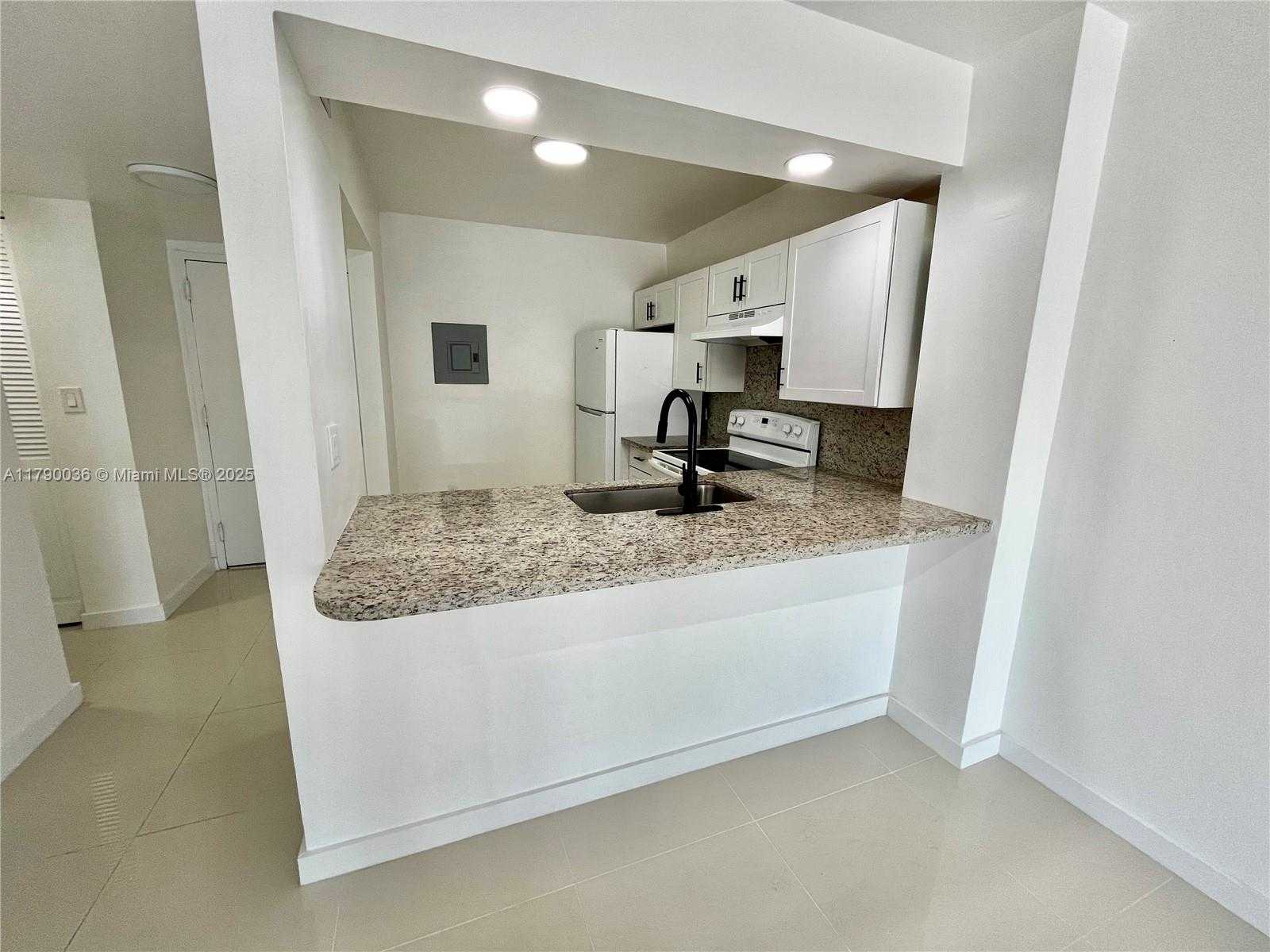 Small Image of 16465 NORTH EAST 22ND AVE #110, North Miami Beach Number 11
