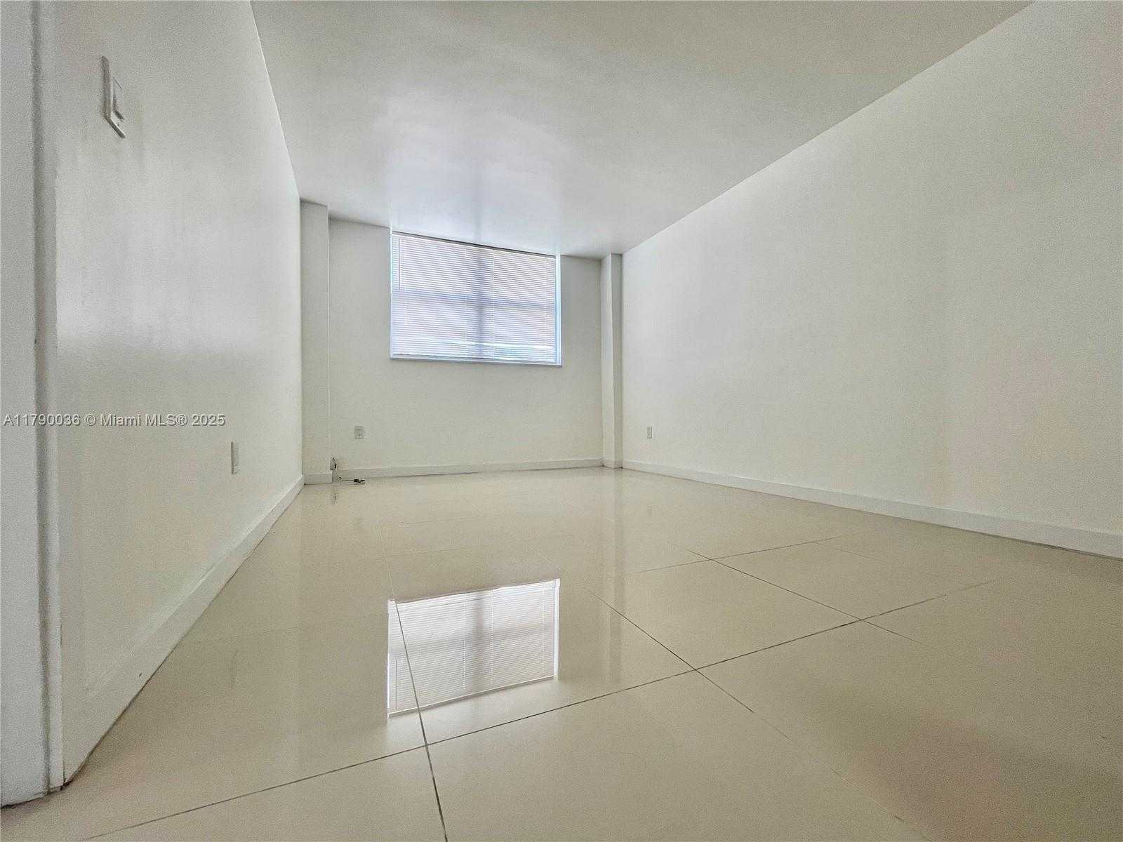 Small Image of 16465 NORTH EAST 22ND AVE #110, North Miami Beach Number 18