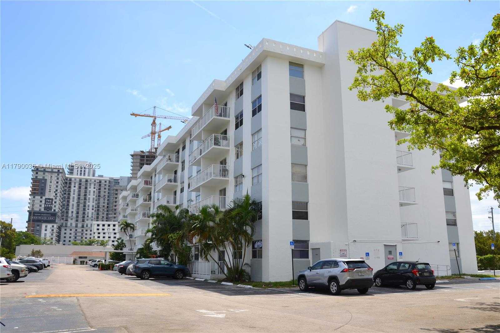 Small Image of 16465 NORTH EAST 22ND AVE #110, North Miami Beach Number 2