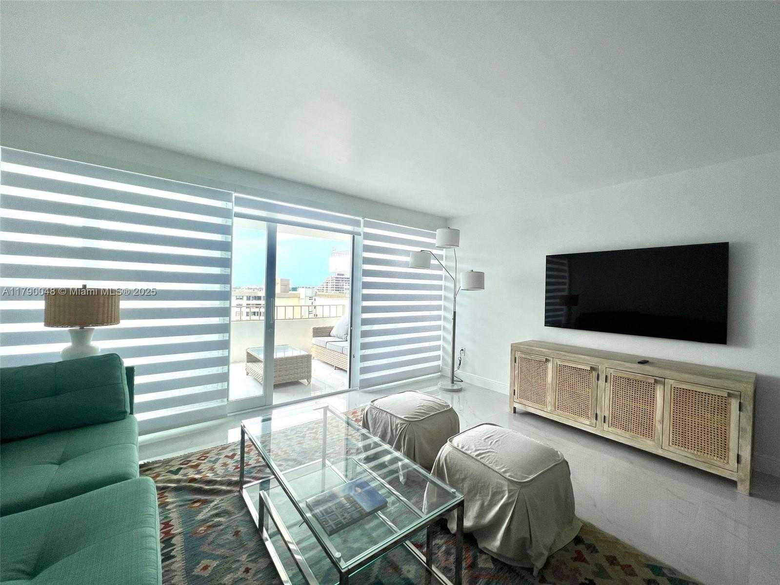 Small Image of 155 OCEAN LANE DR #1011, Key Biscayne Number 10