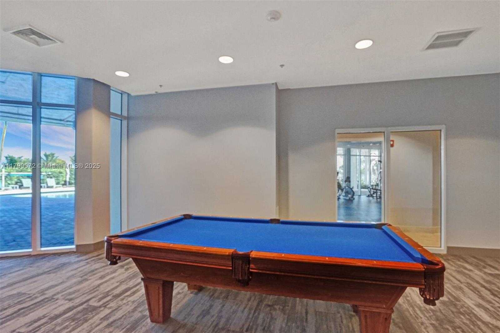 Small Image of 6515 COLLINS AVE #1707, Miami Beach Number 21