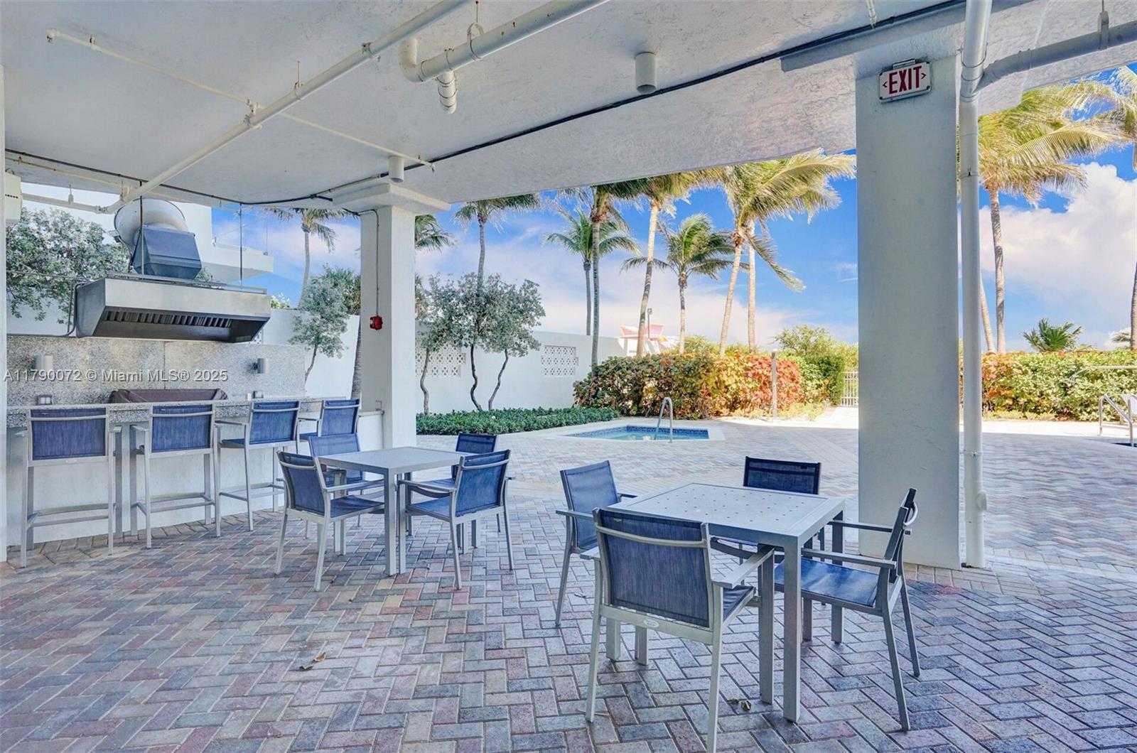 Small Image of 6515 COLLINS AVE #1707, Miami Beach Number 22
