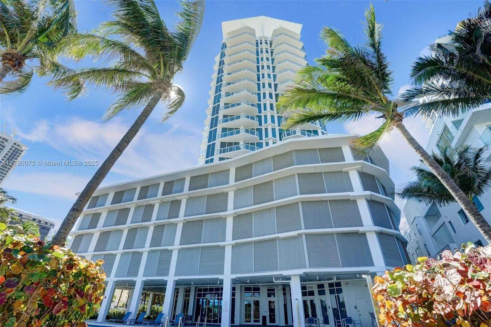 Small Image of 6515 COLLINS AVE #1707, Miami Beach Number 23