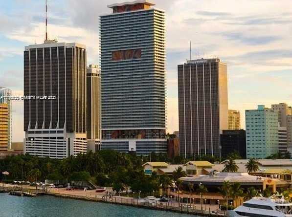 Small Image of 50 BISCAYNE BLVD #3505, Miami Number 13