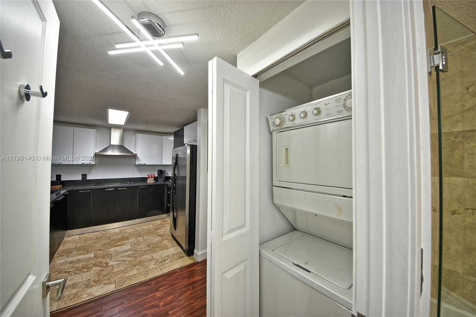 Small Image of 170 SOUTH EAST 14TH ST #2303, Miami Number 15