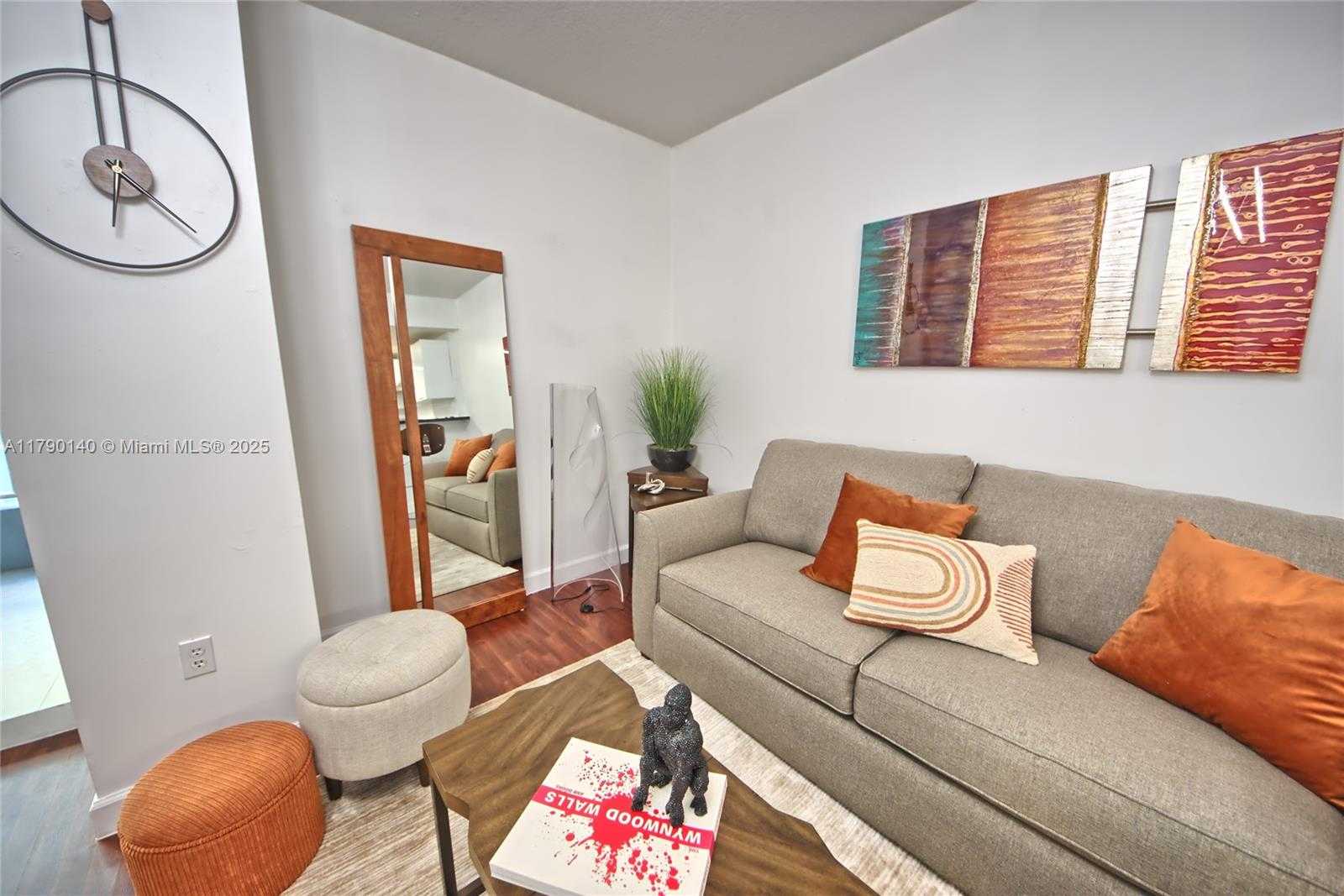 Small Image of 170 SOUTH EAST 14TH ST #2303, Miami Number 17