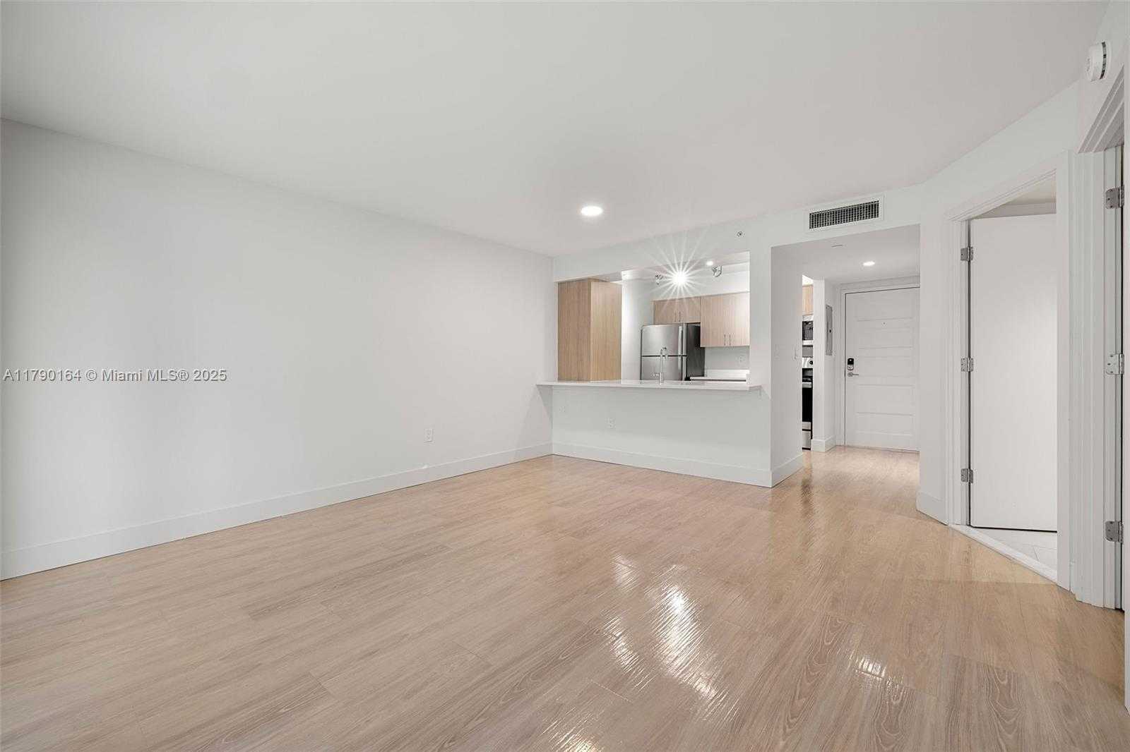 Small Image of 1756 NORTH BAYSHORE DR #23N, Miami Number 15