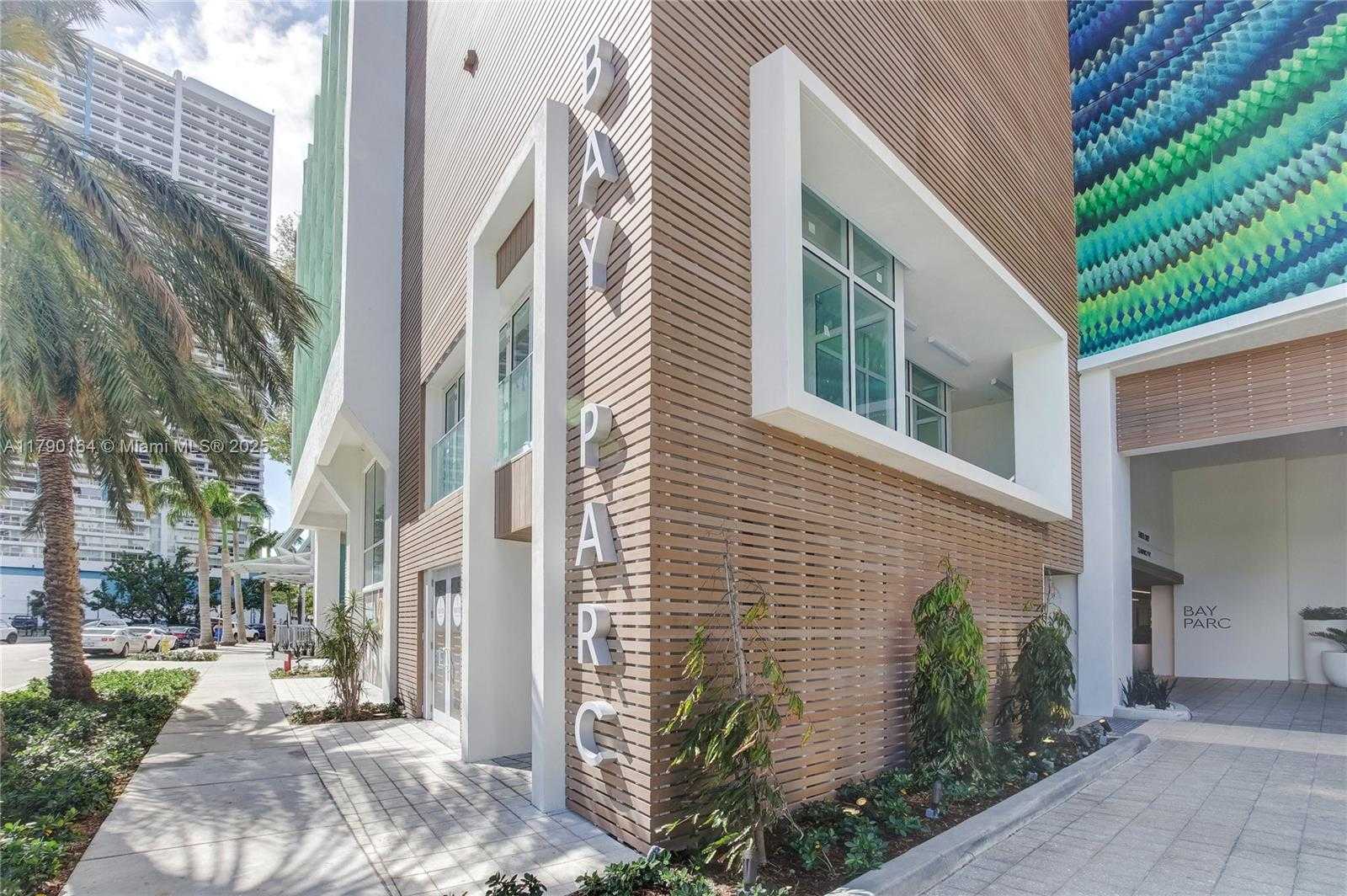 Small Image of 1756 NORTH BAYSHORE DR #23N, Miami Number 27