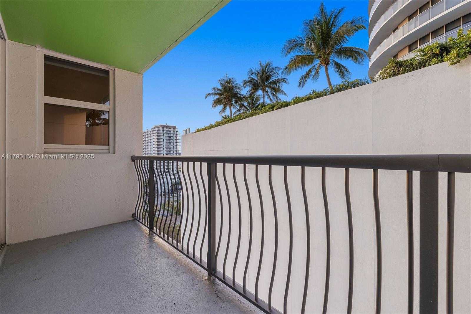 Small Image of 1756 NORTH BAYSHORE DR #23N, Miami Number 9