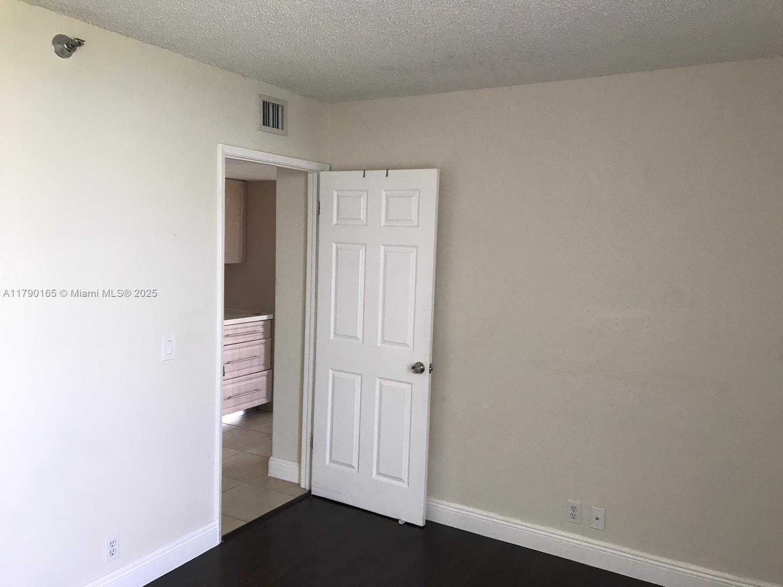 Small Image of 3300 NORTH EAST 191ST ST #1806, Aventura Number 17