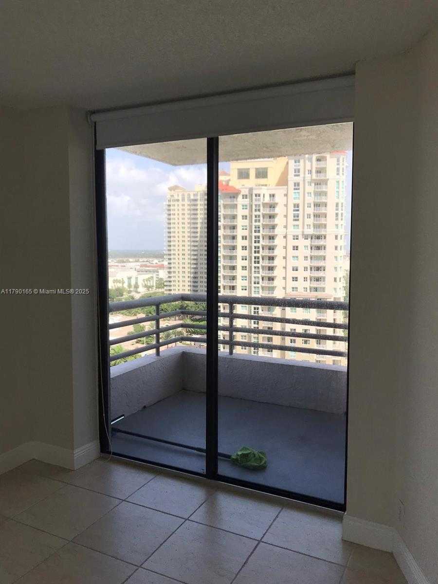 Small Image of 3300 NORTH EAST 191ST ST #1806, Aventura Number 21