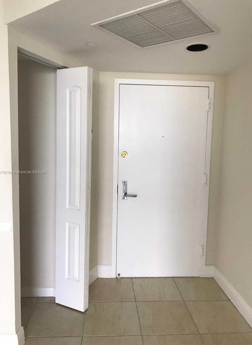 Small Image of 3300 NORTH EAST 191ST ST #1806, Aventura Number 31