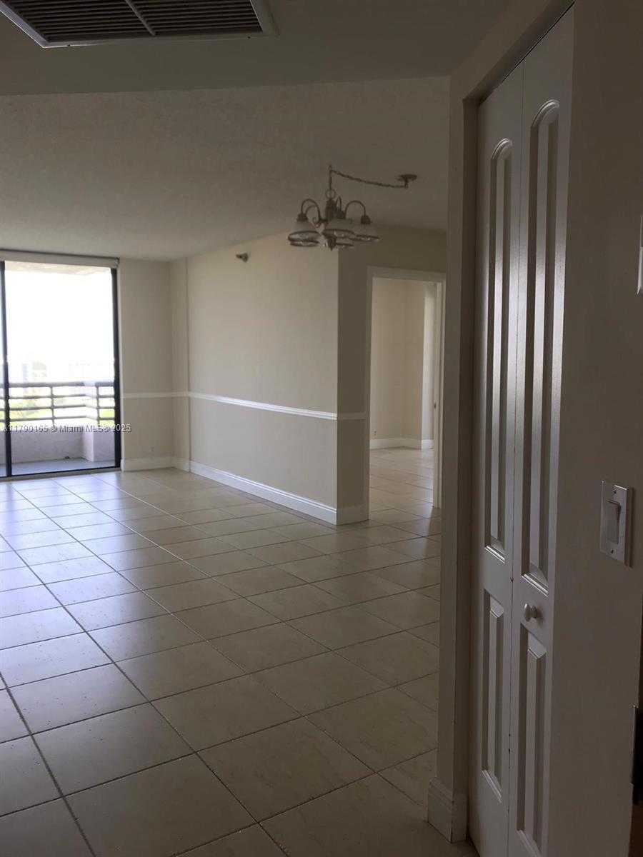 Small Image of 3300 NORTH EAST 191ST ST #1806, Aventura Number 32