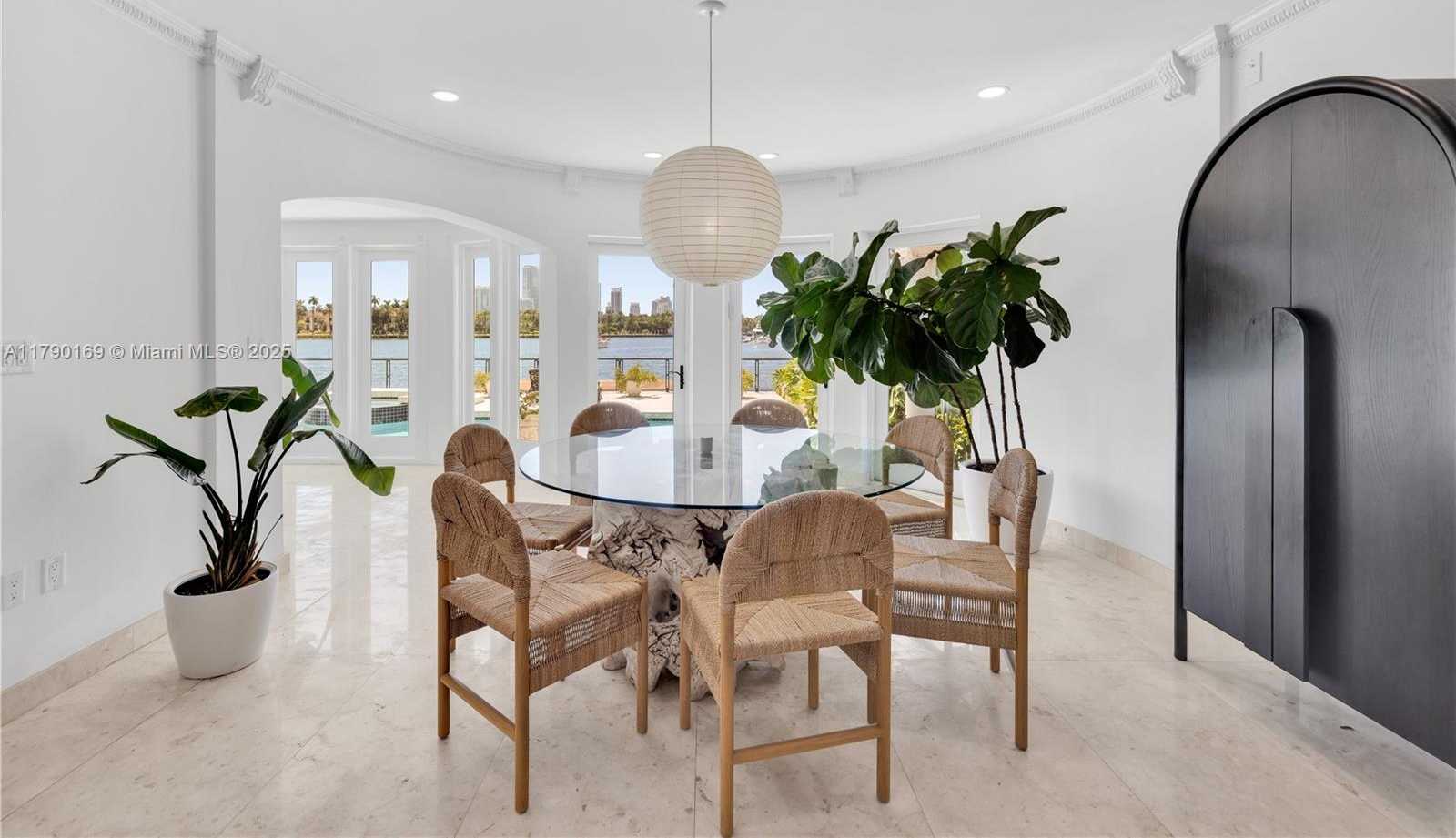Small Image of 2 SOUTH HIBISCUS DR, Miami Beach Number 12