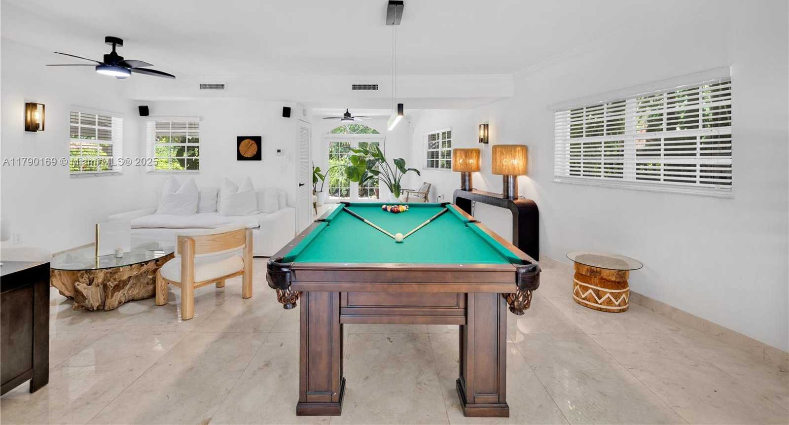 Small Image of 2 SOUTH HIBISCUS DR, Miami Beach Number 15