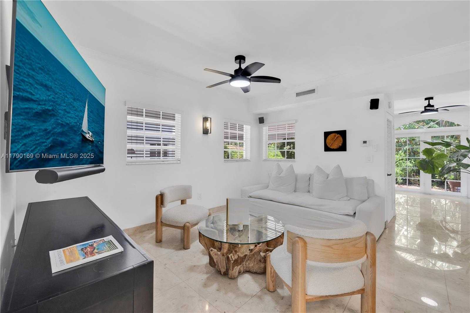 Small Image of 2 SOUTH HIBISCUS DR, Miami Beach Number 18