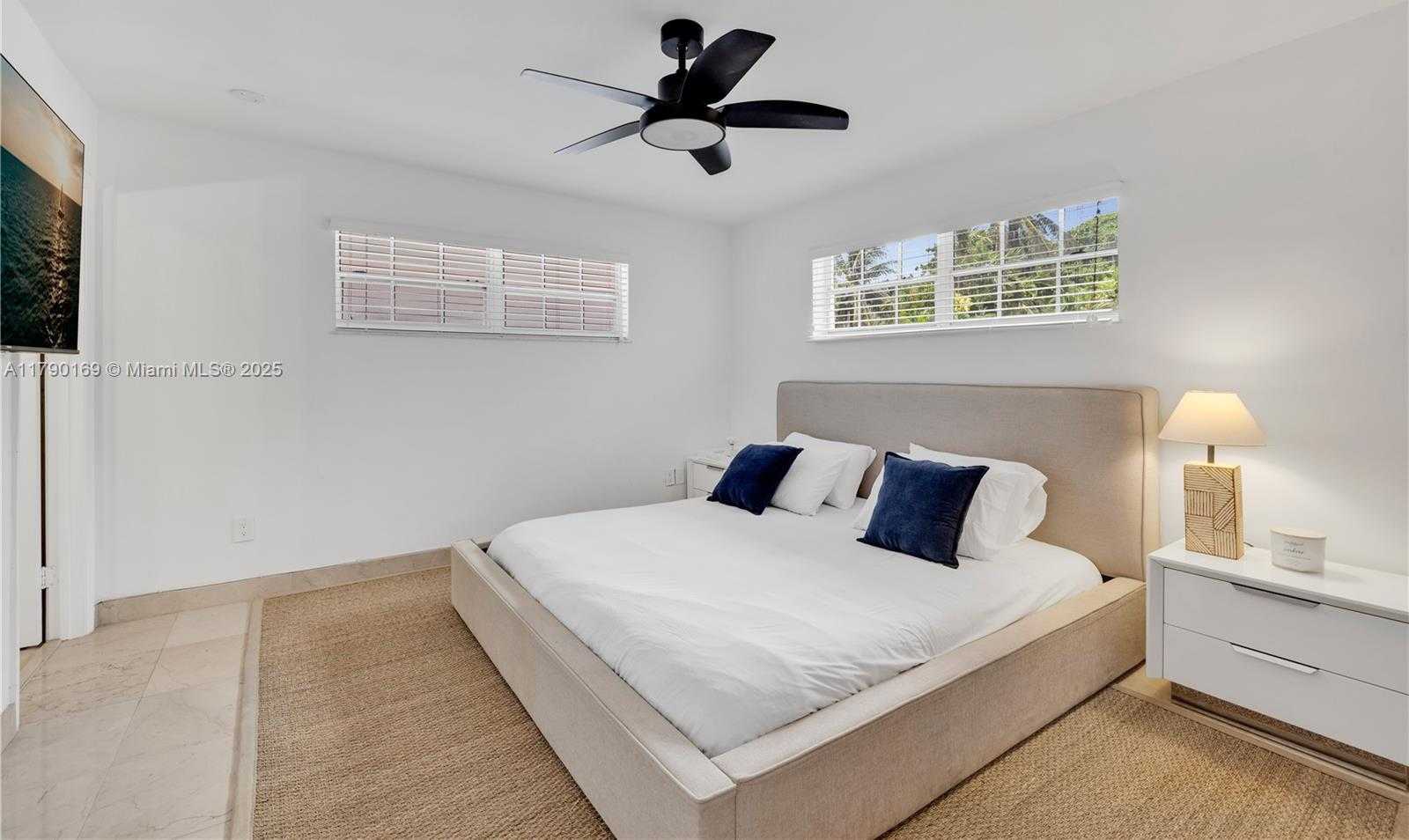 Small Image of 2 SOUTH HIBISCUS DR, Miami Beach Number 23