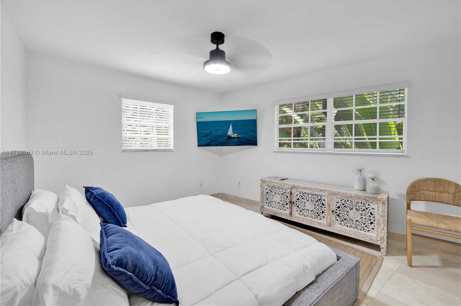 Small Image of 2 SOUTH HIBISCUS DR, Miami Beach Number 26