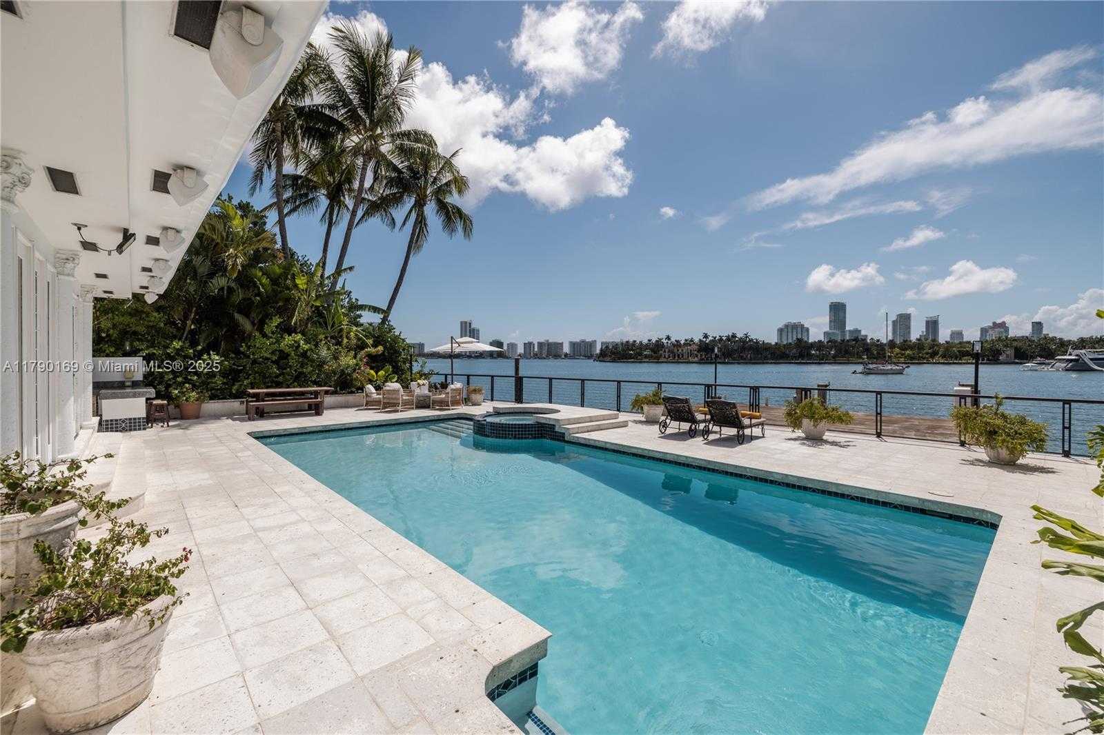 Small Image of 2 SOUTH HIBISCUS DR, Miami Beach Number 30