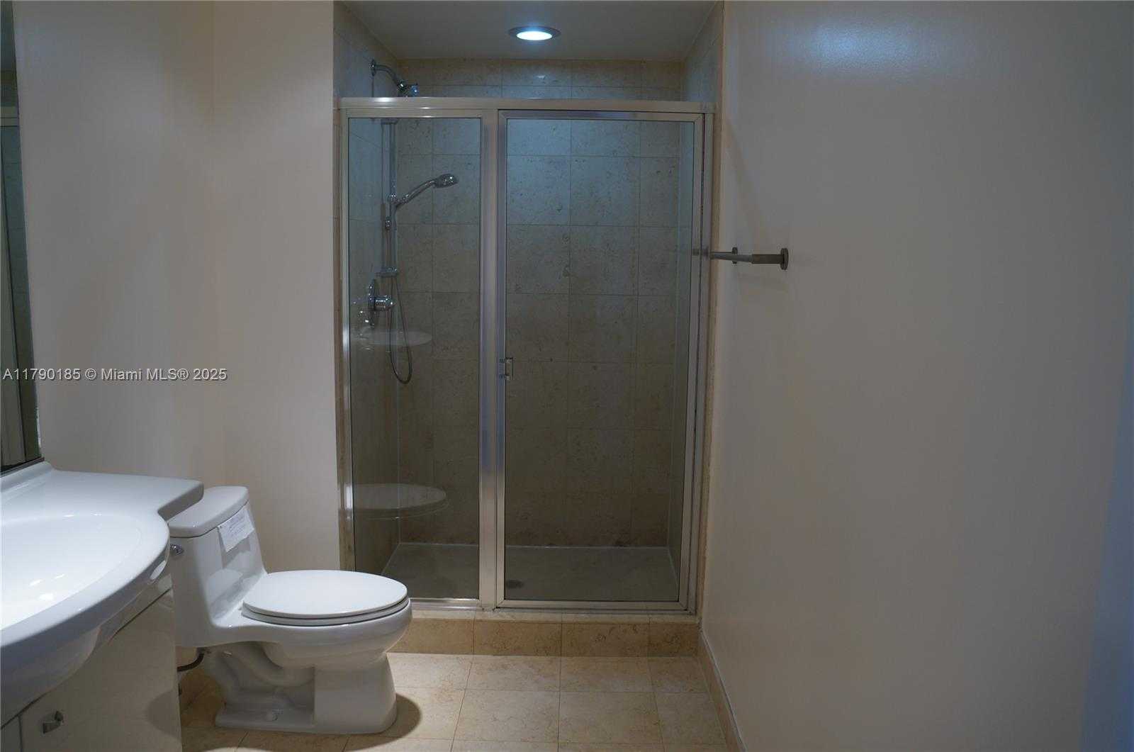 Small Image of 1830 SOUTH OCEAN DR #2305, Hallandale Beach Number 12