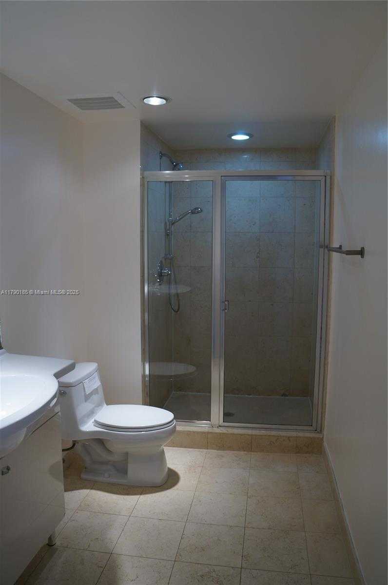 Small Image of 1830 SOUTH OCEAN DR #2305, Hallandale Beach Number 13