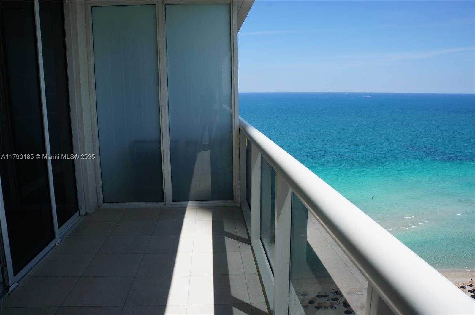 Small Image of 1830 SOUTH OCEAN DR #2305, Hallandale Beach Number 16