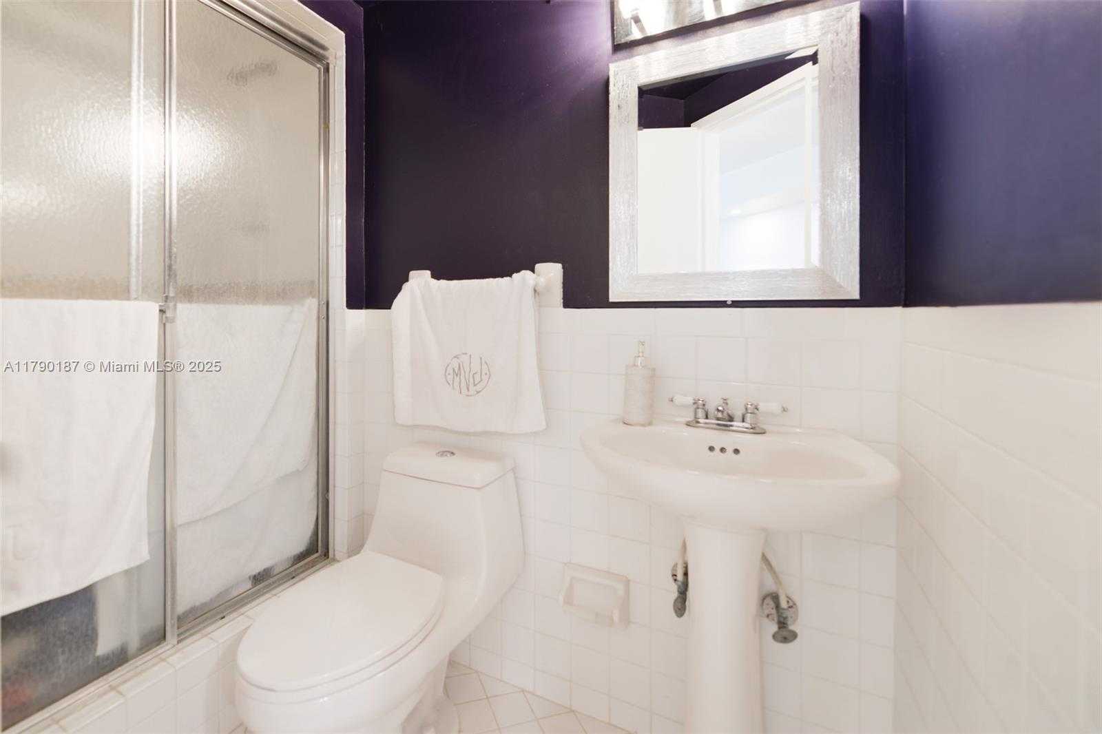 Small Image of 905 BRICKELL BAY DR #1424, Miami Number 16