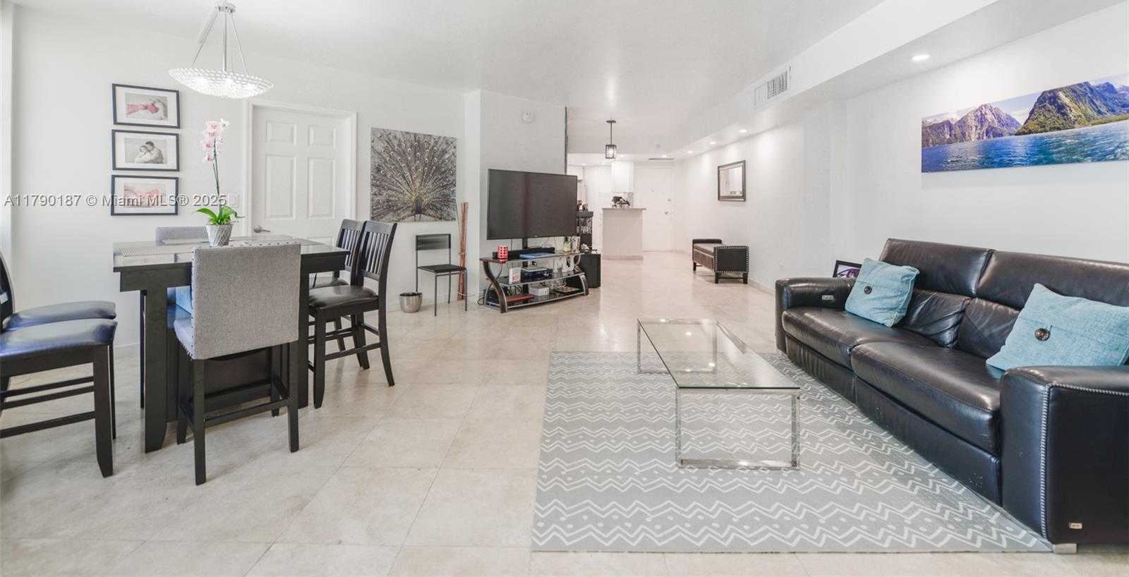 Small Image of 905 BRICKELL BAY DR #1424, Miami Number 7