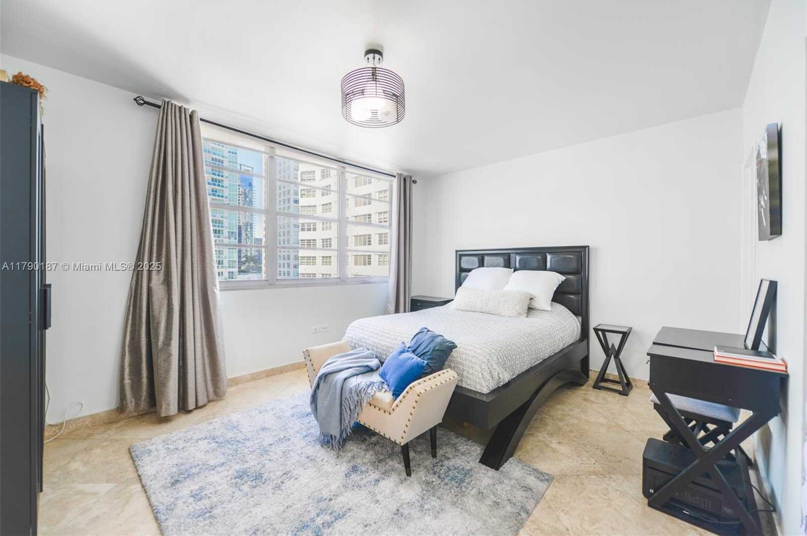 Small Image of 905 BRICKELL BAY DR #1424, Miami Number 9