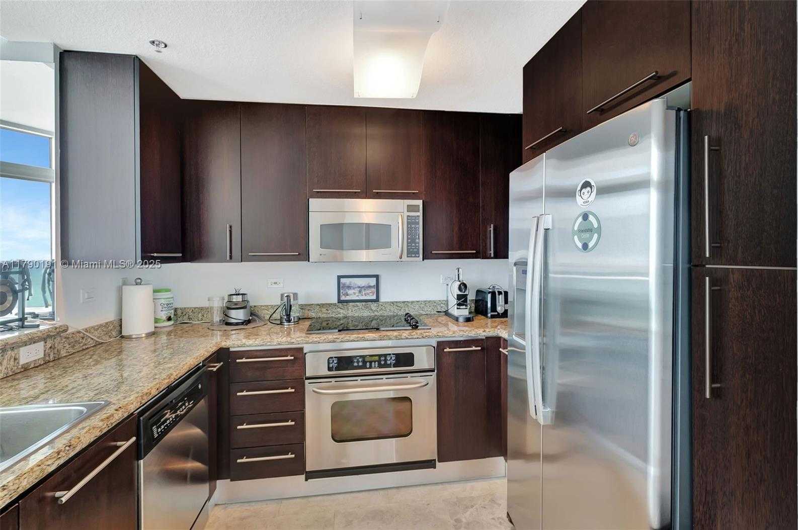 Small Image of 6515 COLLINS AVE #1807, Miami Beach Number 12
