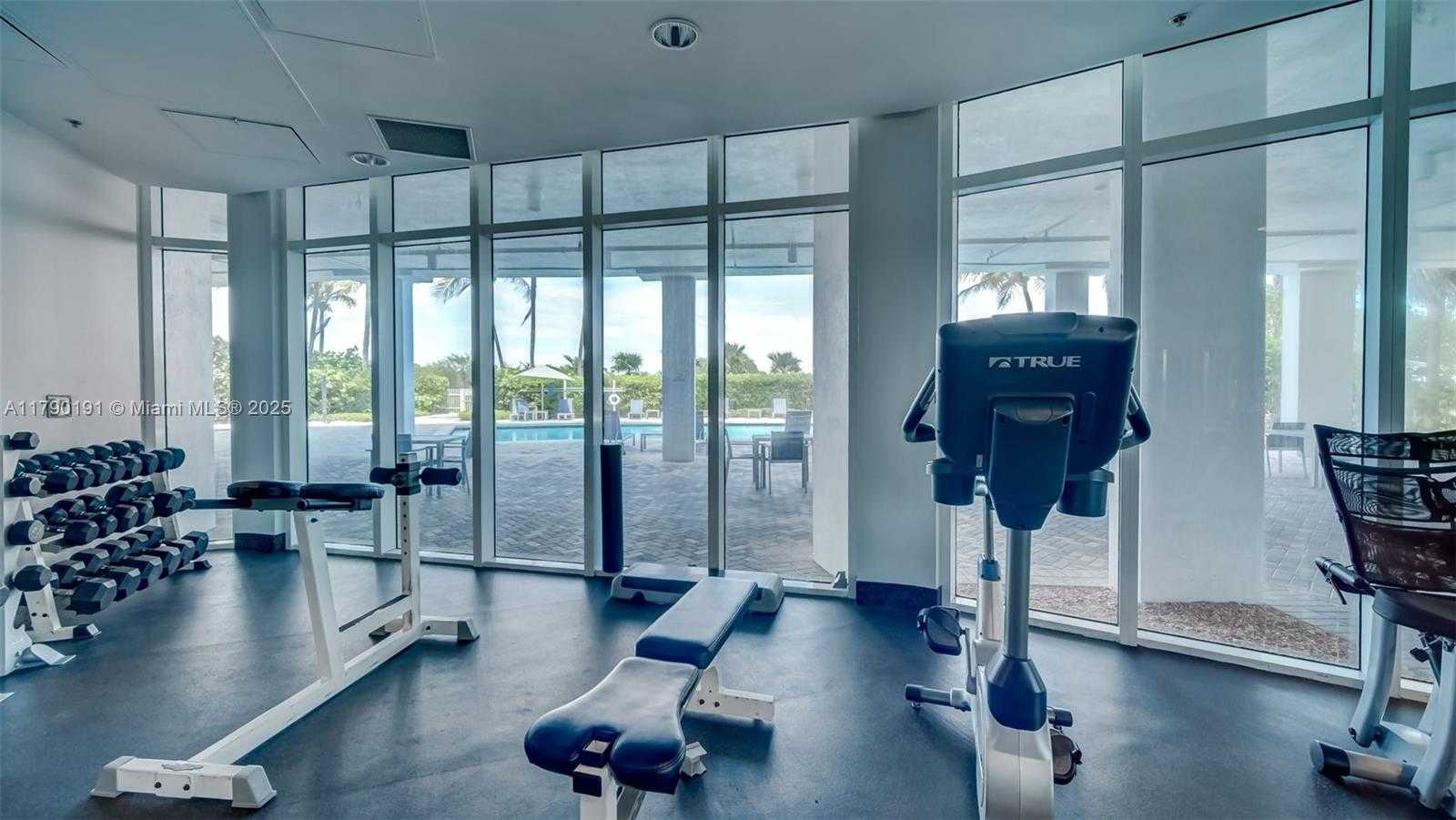 Small Image of 6515 COLLINS AVE #1807, Miami Beach Number 38