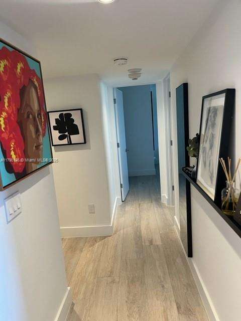 Small Image of 177 OCEAN LANE DR #812, Key Biscayne Number 5