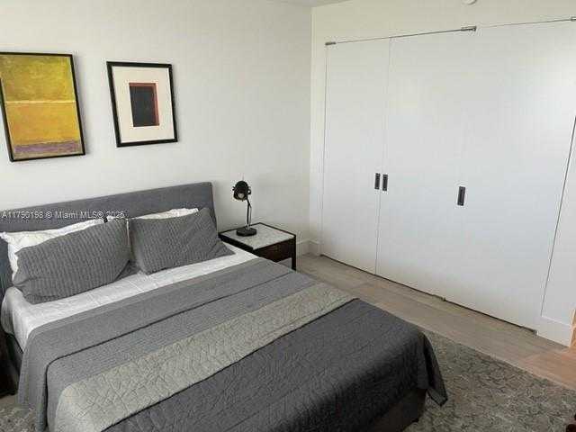 Small Image of 177 OCEAN LANE DR #812, Key Biscayne Number 8