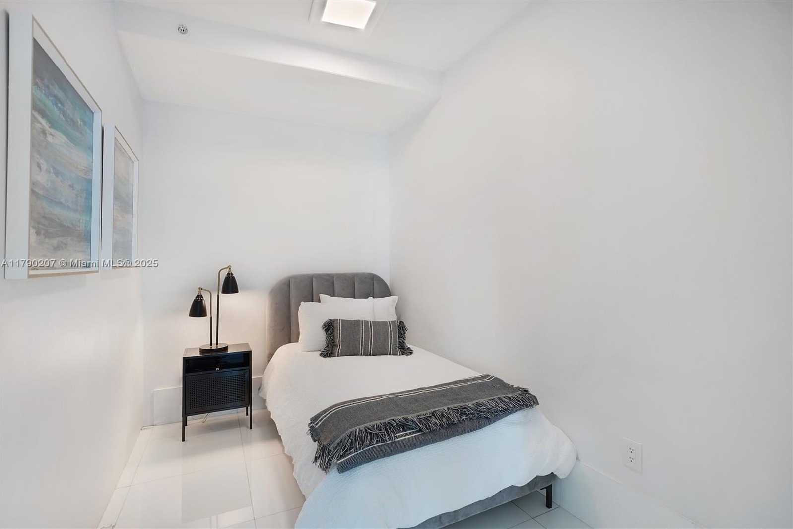 Small Image of 350 SOUTH MIAMI AVE #713, Miami Number 12