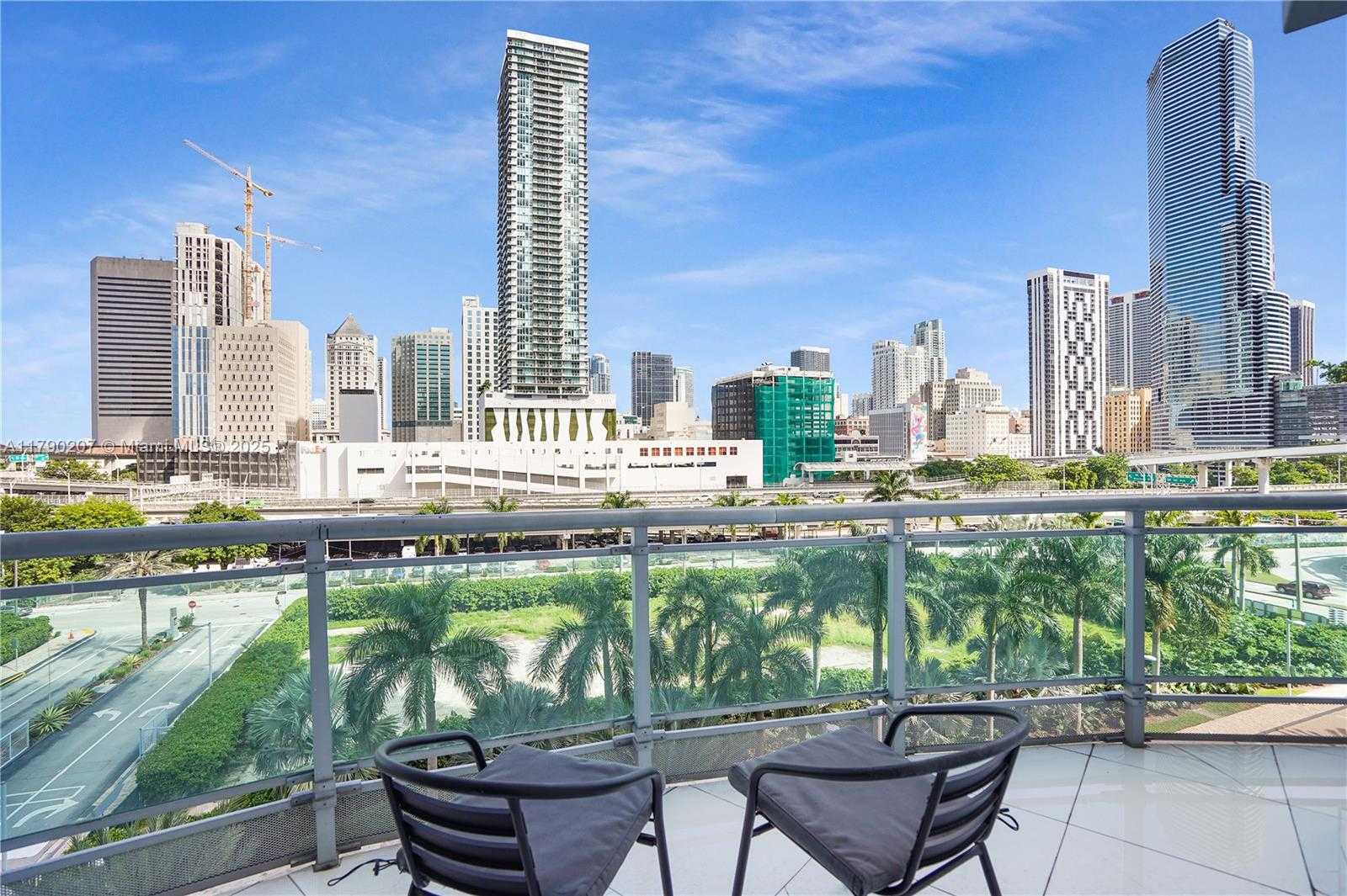 Small Image of 350 SOUTH MIAMI AVE #713, Miami Number 20
