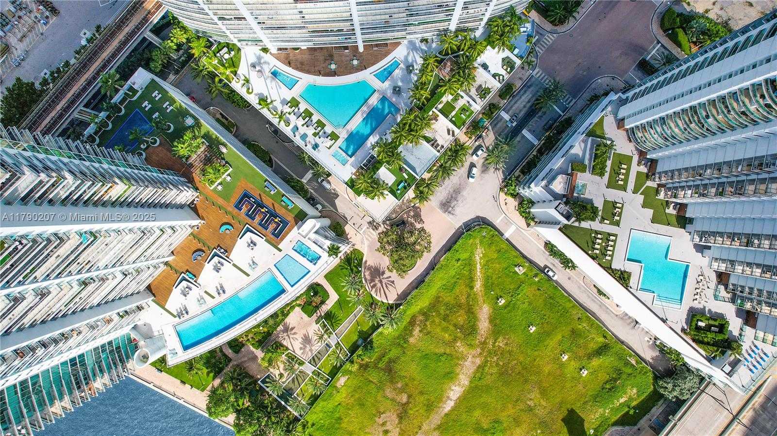 Small Image of 350 SOUTH MIAMI AVE #713, Miami Number 22