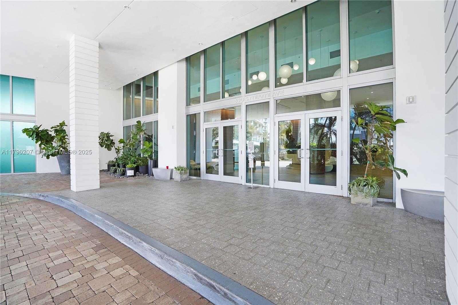 Small Image of 350 SOUTH MIAMI AVE #713, Miami Number 23