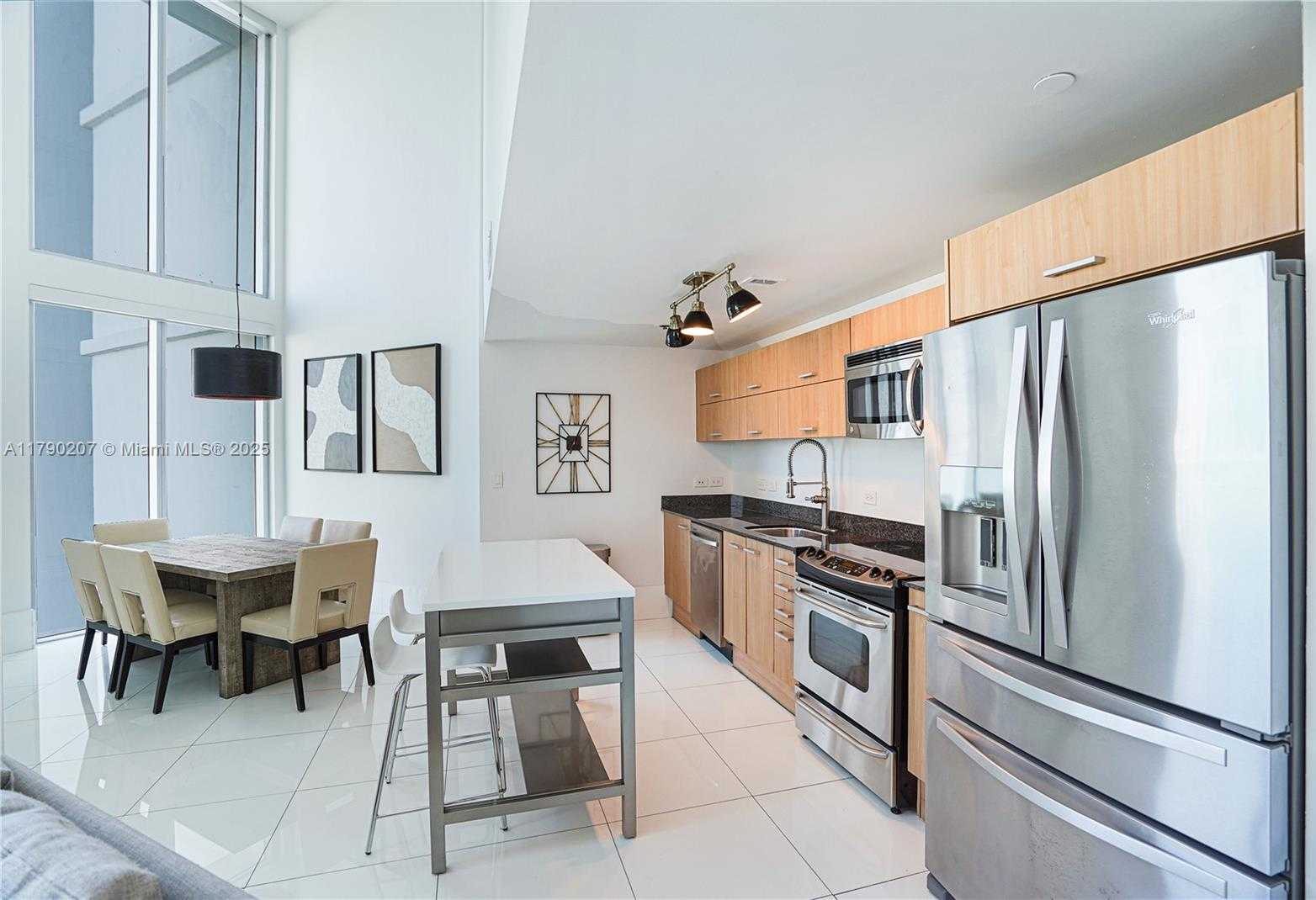 Small Image of 350 SOUTH MIAMI AVE #713, Miami Number 3
