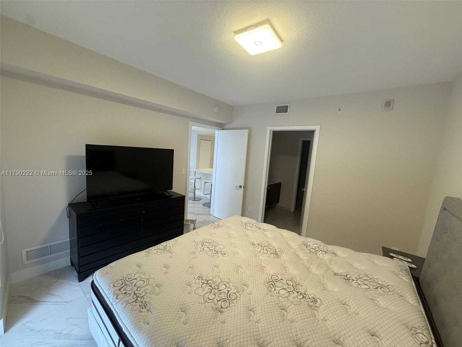 Small Image of 488 NORTH EAST 18TH ST #2905, Miami Number 12